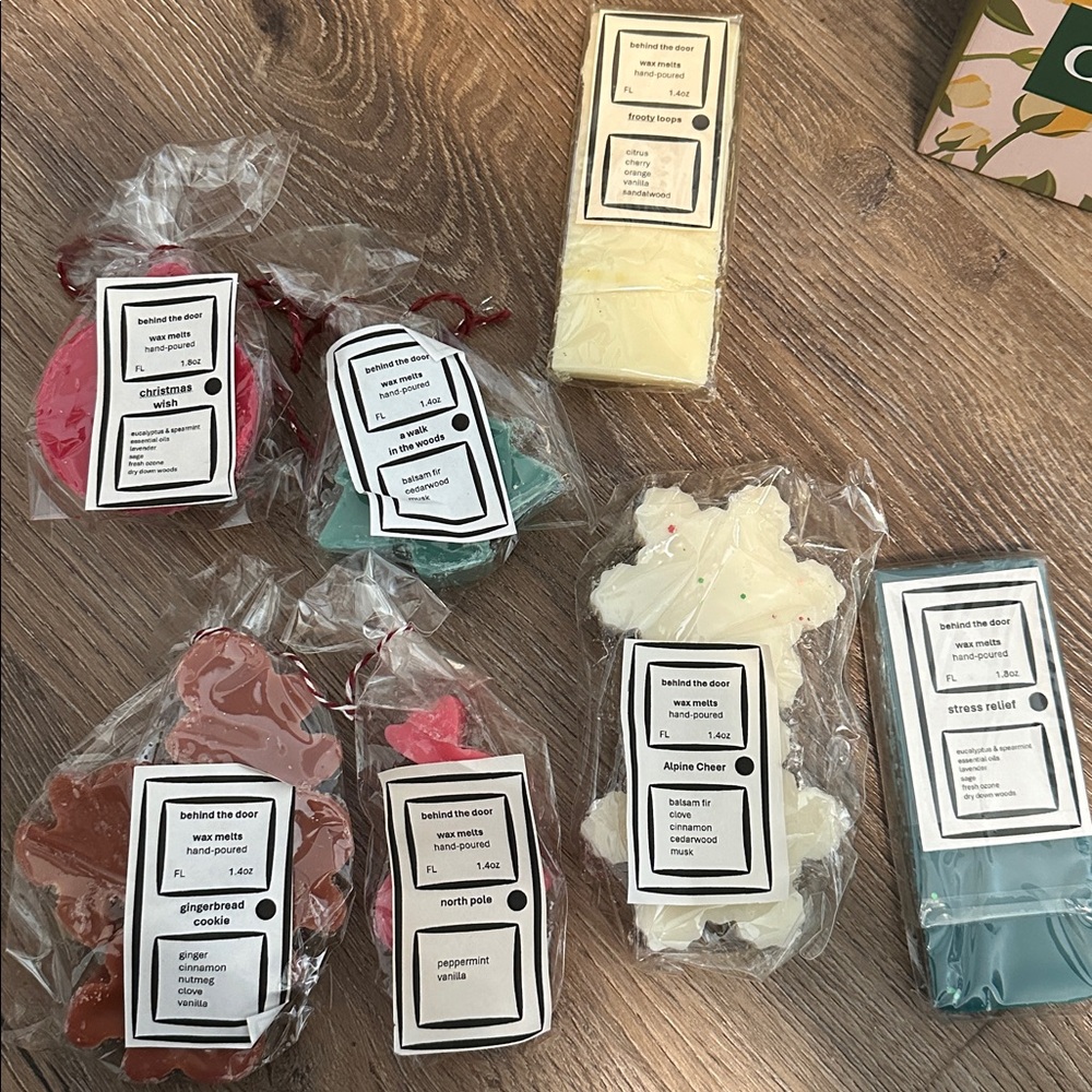 Candle Lamp with Wax Melts - Picture 3 of 5